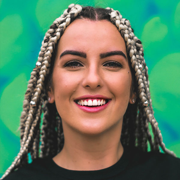 profile-new-woman-2022-02