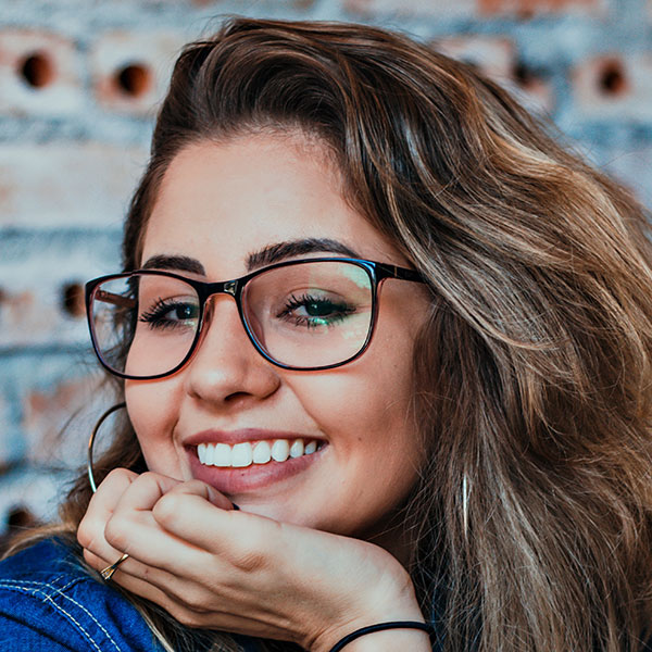 profile-new-woman-2022-04